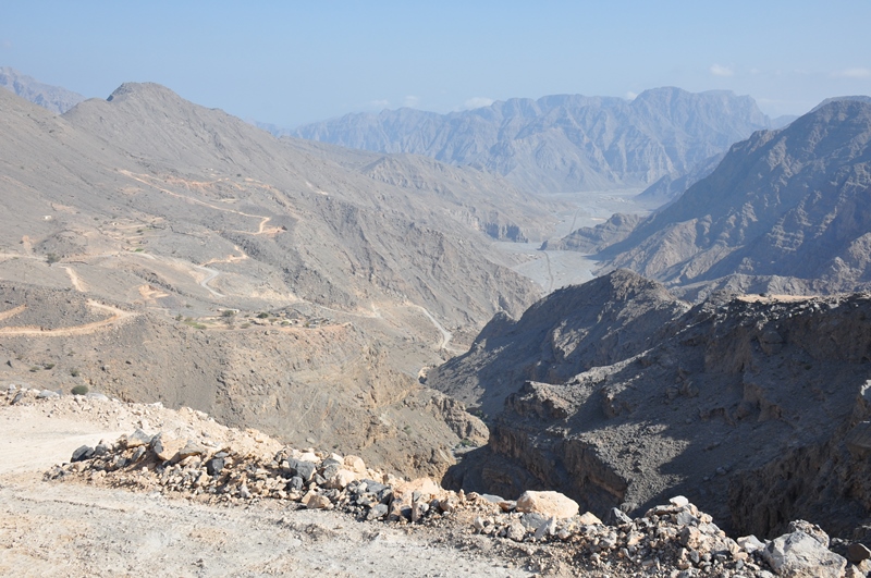 På firhjulstrækkertur i bjergene i Oman
