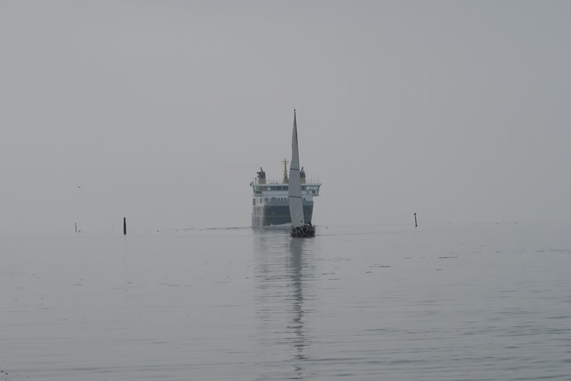 Ærøfærgen i tæt tåge