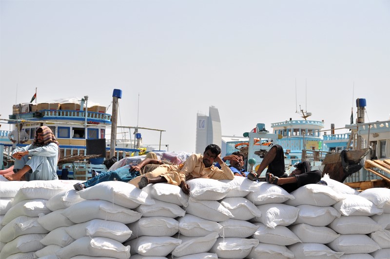 Indiske arbejdere slapper af, Dubai