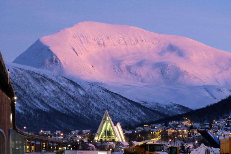 Lyset, ishavskatedralen og Tromsø