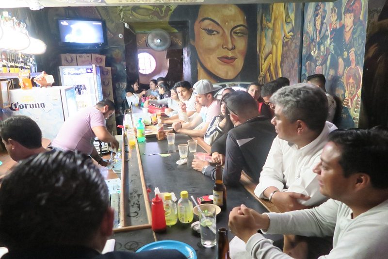 På mexicansk cantina, Guanajuato, Mexico
