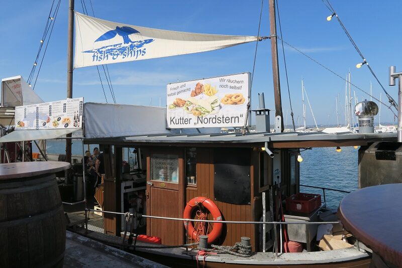 Fiskekutter som restaurant, Stralsund, Tyskland