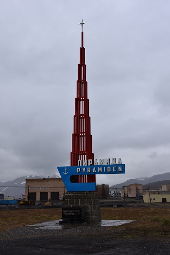 I byen Pyramiden på Svalbard