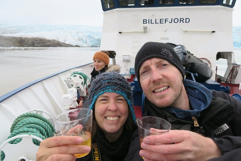 Skål i whisky på Svalbard