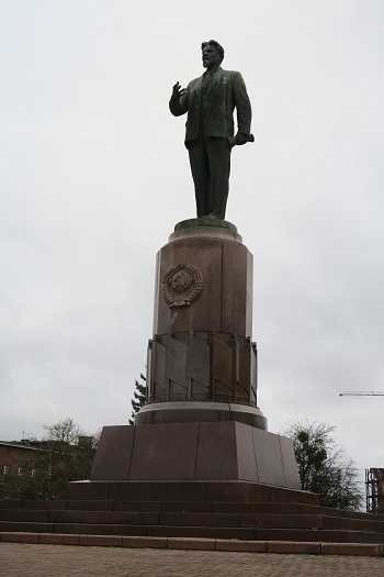 Statue af Mikhail Kalinin i Kaliningrad