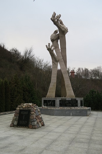 Holocaust mindesmærke ved Yantarny